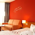 Residenz فندق 4*