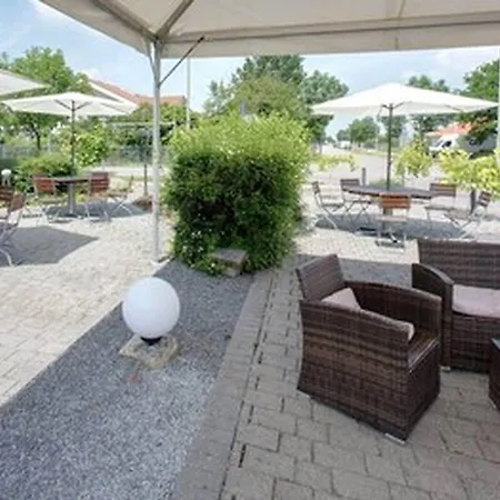 Residenz فندق